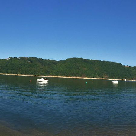 Comfortable Holiday Home Near The Lake Beaulieu (Cantal) Exterior foto