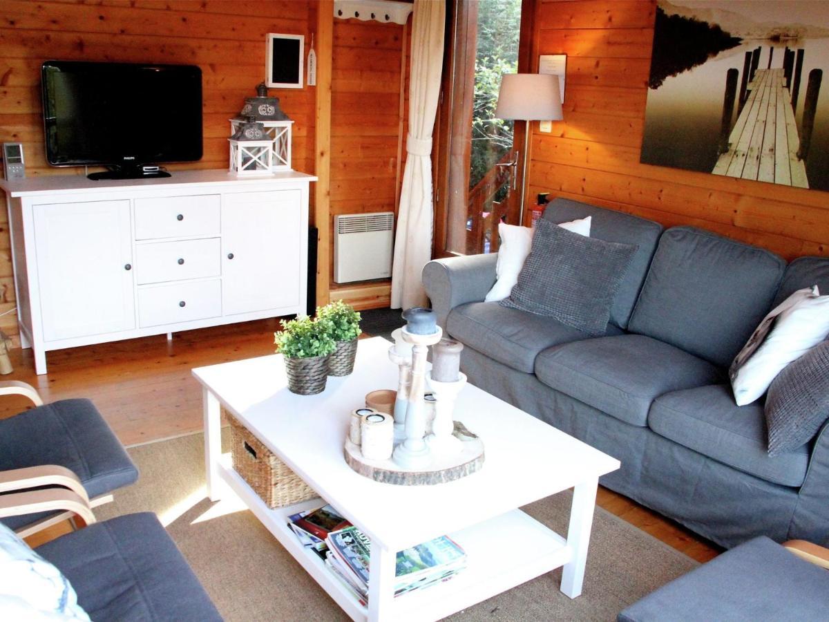 Comfortable Holiday Home Near The Lake Beaulieu (Cantal) Exterior foto