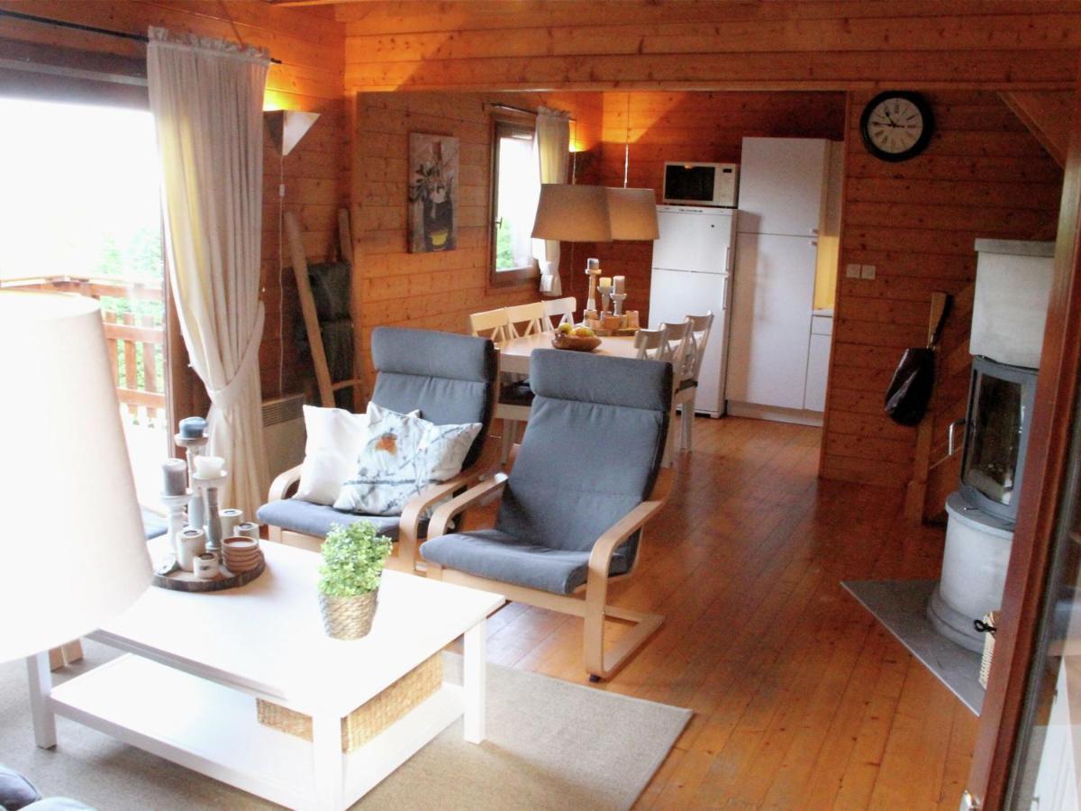 Comfortable Holiday Home Near The Lake Beaulieu (Cantal) Exterior foto