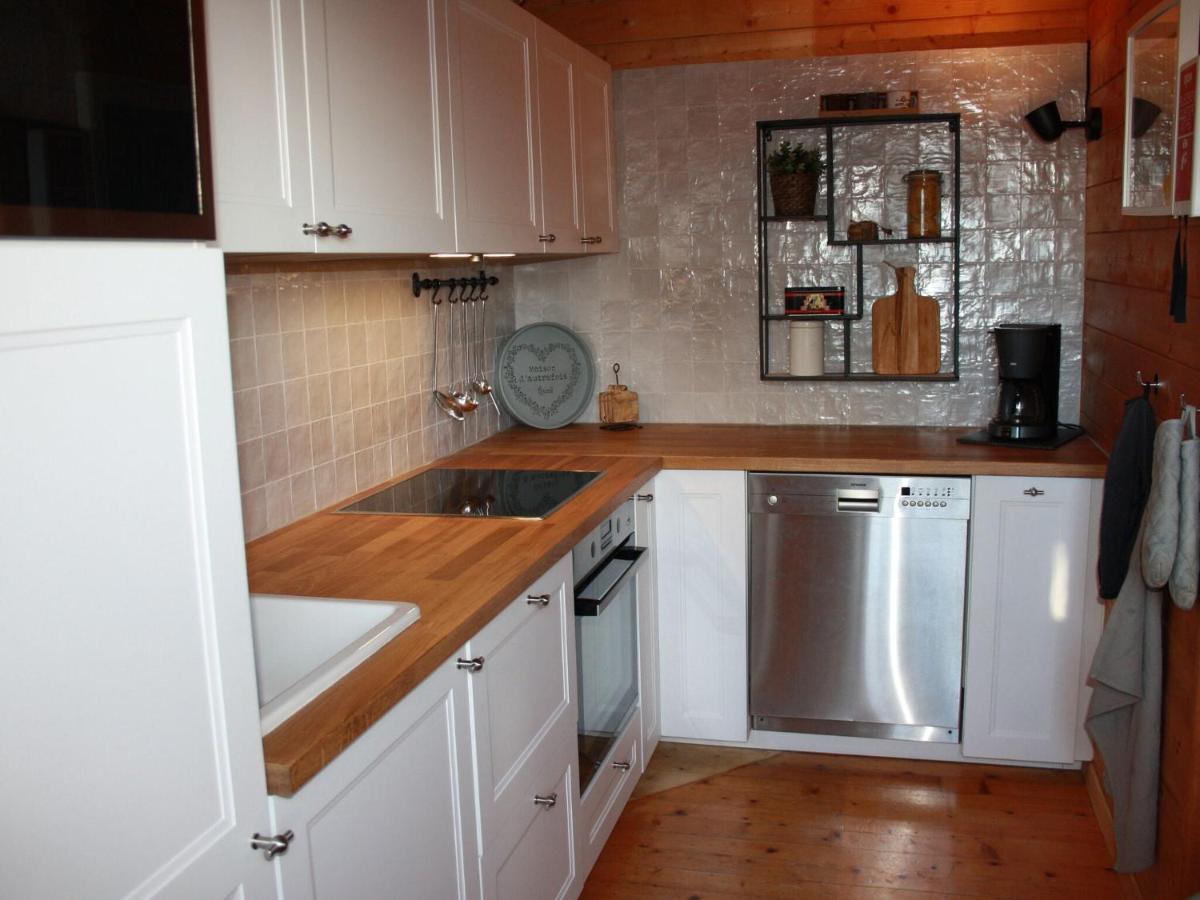 Comfortable Holiday Home Near The Lake Beaulieu (Cantal) Exterior foto