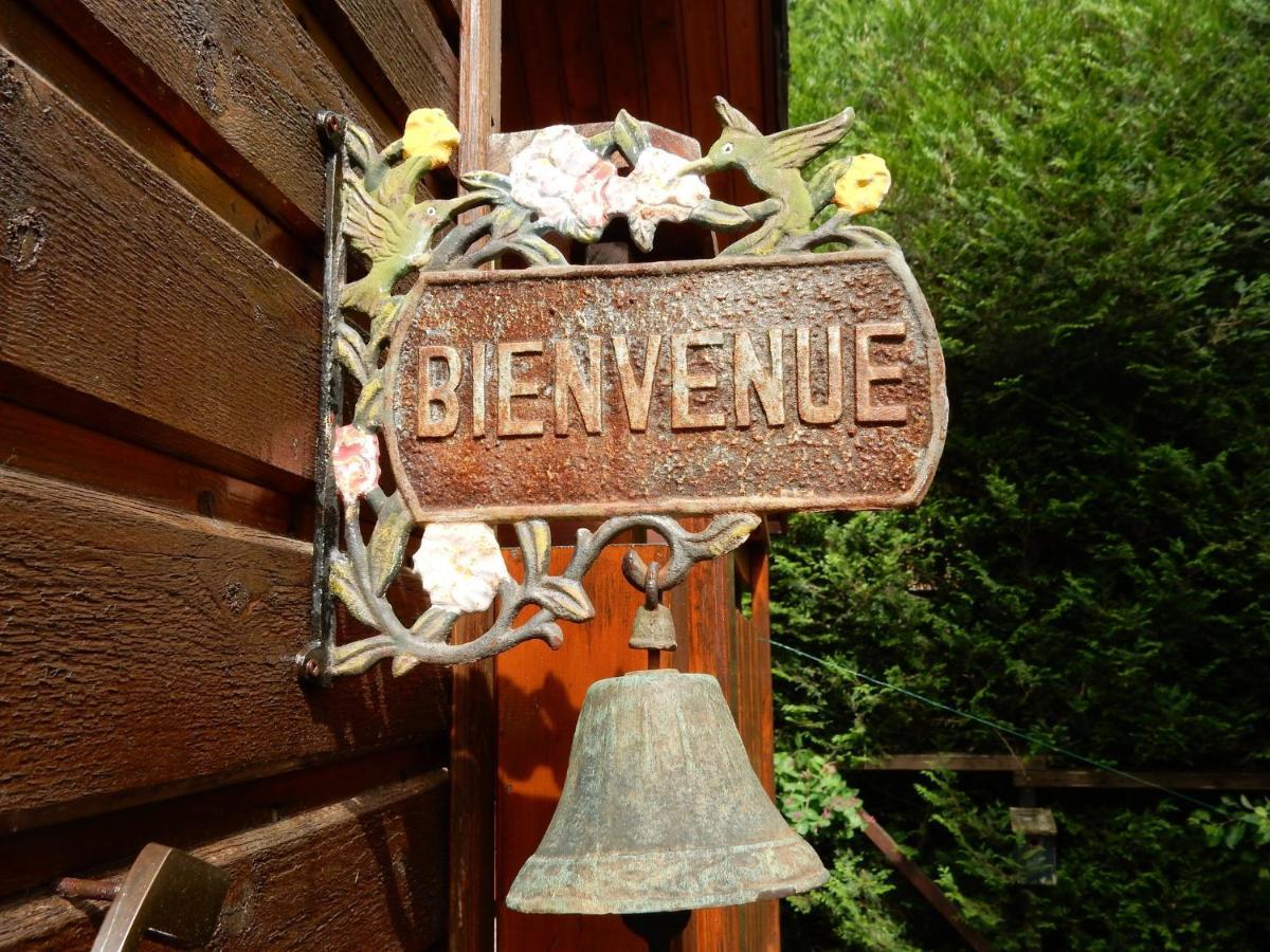Comfortable Holiday Home Near The Lake Beaulieu (Cantal) Exterior foto